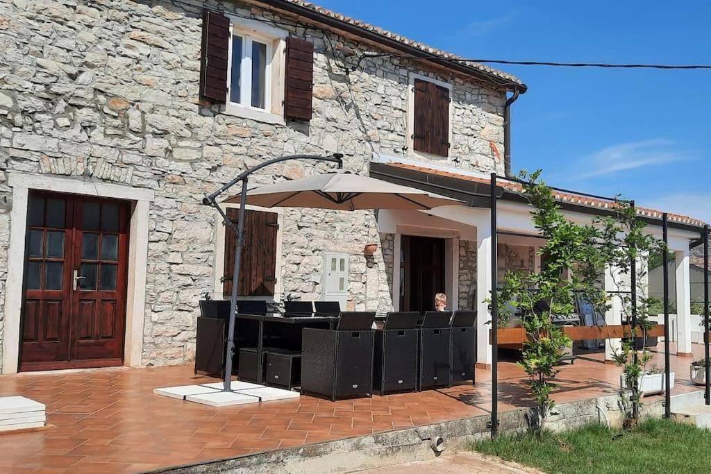 Holiday Home For 8 People, Pool + Sea View Vilanija Exterior foto