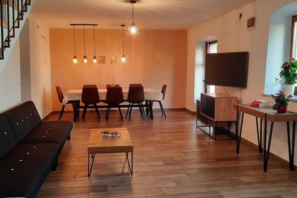 Holiday Home For 8 People, Pool + Sea View Vilanija Exterior foto